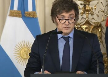 Milei prohibirá que los presos transgénero cambien de cárcel