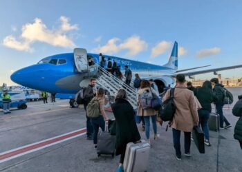 El Gobierno llegó a un acuerdo con los gremios por Aerolíneas