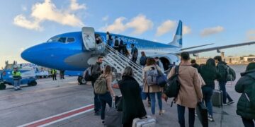 El Gobierno llegó a un acuerdo con los gremios por Aerolíneas