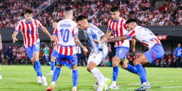 De la mano de Alfaro, Paraguay superó a Argentina