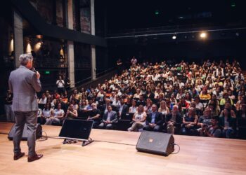 Passerini hizo un llamado a revalorizar la educación pública