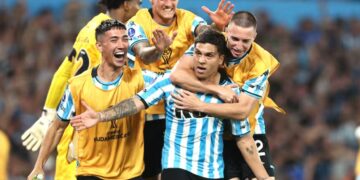 Racing derrotó a Corinthians y jugará la final de la Sudamericana frente a Cruzeiro