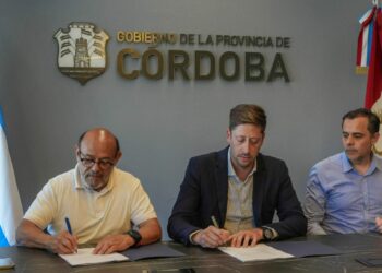 La Provincia cerró un acuerdo salarial hasta marzo con los empleados públicos