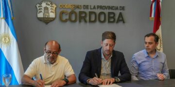 La Provincia cerró un acuerdo salarial hasta marzo con los empleados públicos