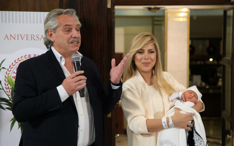 Fabiola Yañez, ex primera dama, junto al Alberto Fernández durante su gestión.