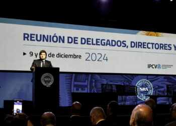 Milei prometió al campo que bajará las retenciones en 2025 si continúa la mejora fiscal