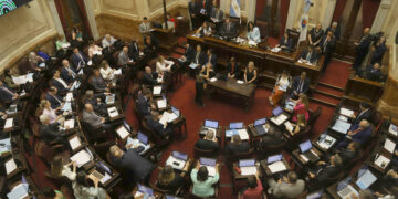 ¿Nuevo dietazo de senadores?: pasarían de cobrar 4,5 a 9 millones en enero