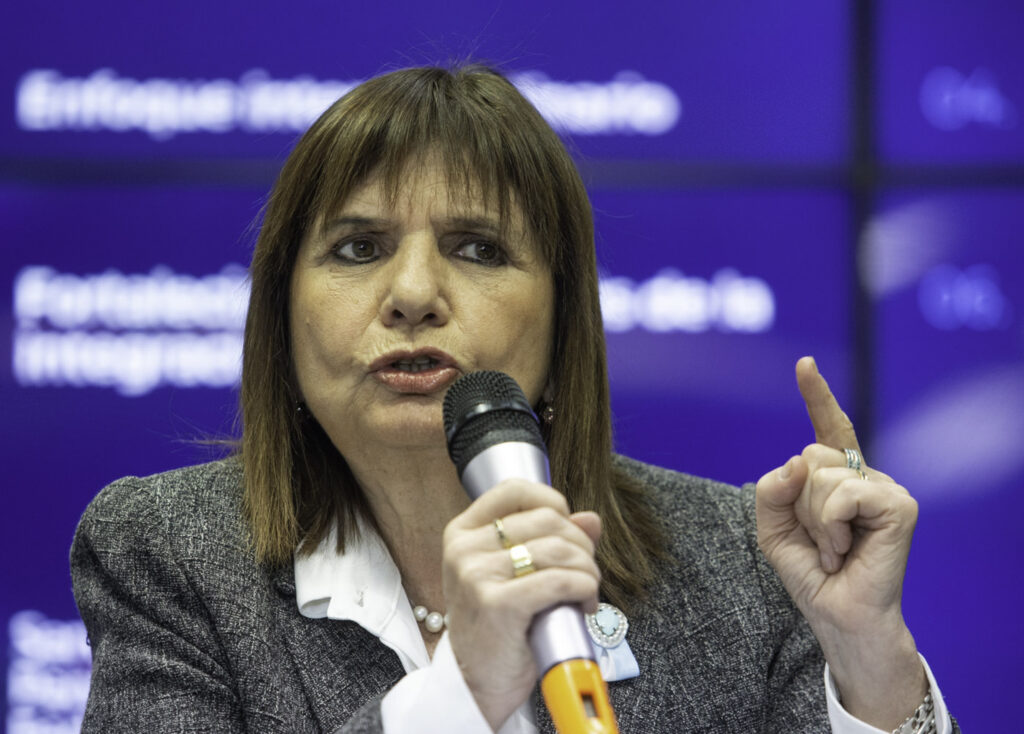 Fuerte réplica de Bullrich a Villarruel por la detención del gendarme en Venezuela