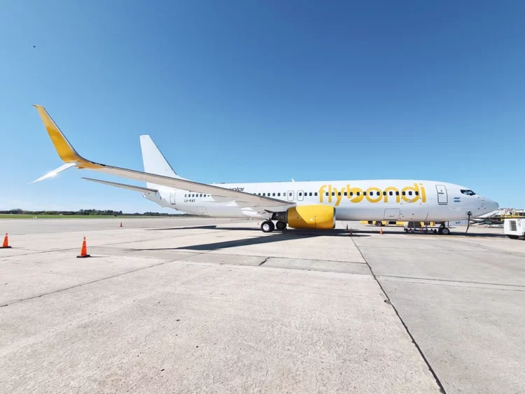 El Gobierno intimó a la low cost Flybondi a reducir sus cancelaciones y reprogramaciones.