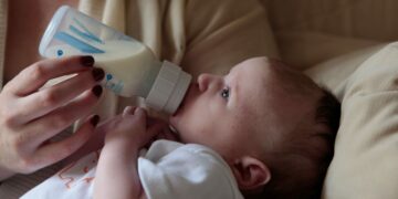 Cuatro de cada diez niños que requieren leches especiales no reciben el tratamiento indicado