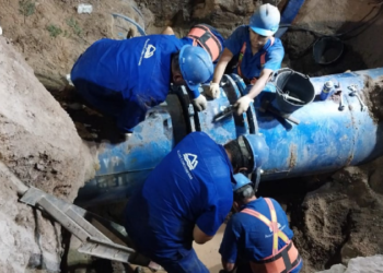 Córdoba sin agua: más de 40 barrios afectados por la rotura de un conducto