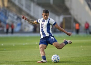 Miguel Navarro seguirá siendo de Talleres