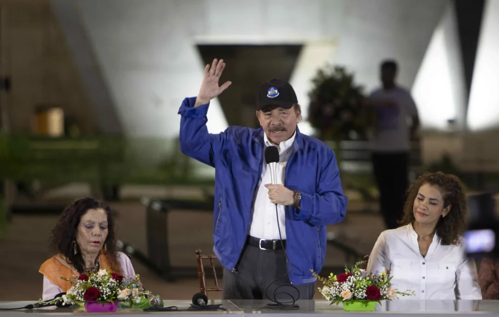 Dictan la captura internacional del presidente de Nicaragua