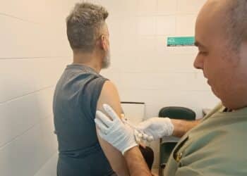 Dengue: cuáles son los plazos para aplicarse las dosis de la vacunación