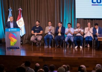 Llaryora anunció que el 98% de los impuestos al campo volverán en obras de infraestructura