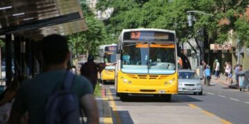 Reducirán las frecuencias del transporte urbano