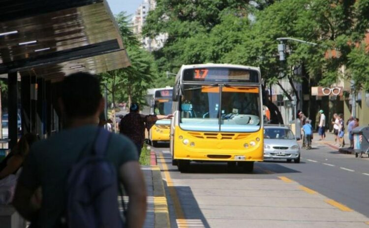 Reducirán las frecuencias del transporte urbano