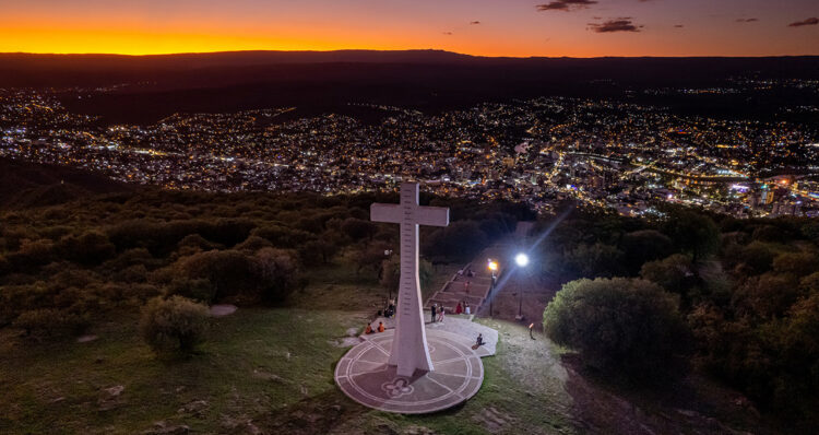 Aventura nocturna al Cerro de la Cruz.