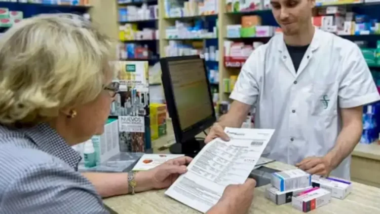 Críticas de los farmacéuticos a las restricciones del Pami