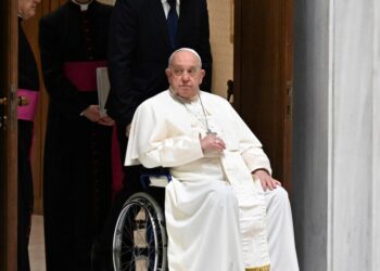 Francisco pidió “unidad sin violencia” en Siria
