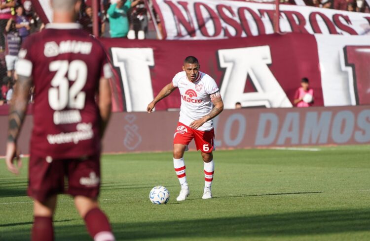 El “Palomo” Alarcón fue una de las figuras del Albirrojo en el torneo.