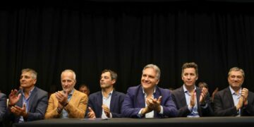 Llaryora anunció obras en Morteros y Brinkmann