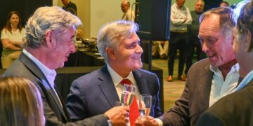 Llaryora insistió por una nueva ley de biocombustibles y la baja de las retenciones