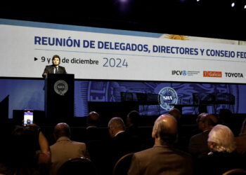 Milei prometió al campo que bajará las retenciones en 2025