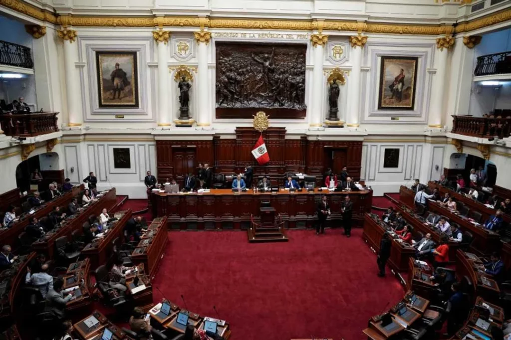 Investigan favores sexuales en el Congreso