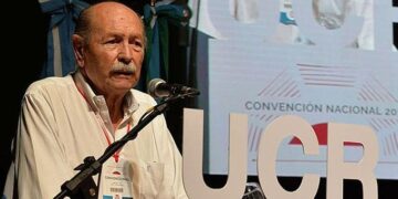 «La UCR necesita valores y no traidores», la dura réplica a una alianza con Milei