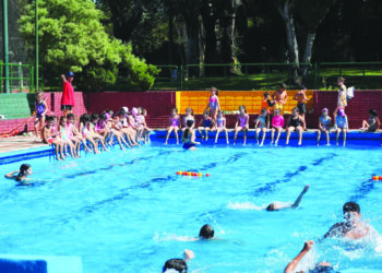 Brindan asistencia a los turistas que recorren los valles serranos