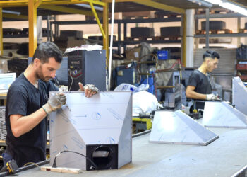 La industria pyme creció 7,3% interanual en diciembre, pero tuvo una caída acumulada del 9,8%