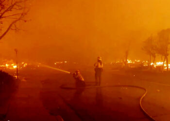 Los incendios en Los Ángeles no dan tregua y ya son 24 los fallecidos