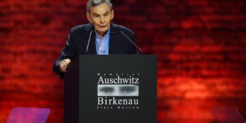 Conmemoraron los 80 años de la libración de Auschwitz