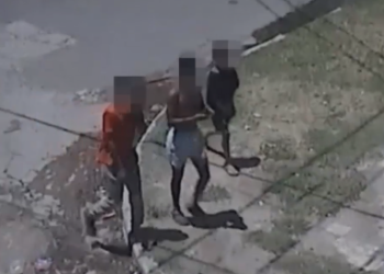 Un menor de 9 años y un joven de 21 quedaron detenidos tras manipular un arma