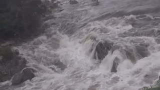 Impactante crecida del Río Los Espinillos tras las lluvias del fin de semana