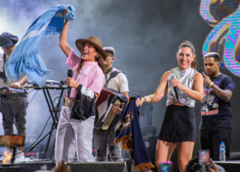 Encuentro explosivo: Soledad Pastorutti y Eugenia Quevedo encendieron el Festival de Jesús María