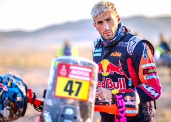 Kevin Benavídes abandonó el rally Dakar