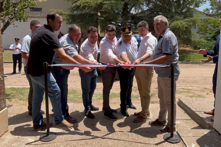 Más maquinaria y seguridad para productores cordobeses