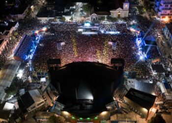 Luna cordobesa en el Festival de Folklore Cosquín
