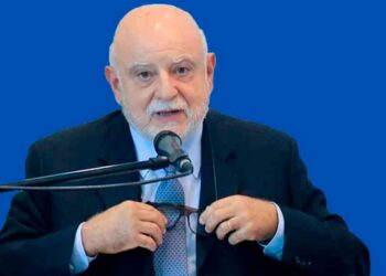 Echaron a otro funcionario por críticas a la  “motosierra”