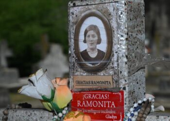 «Ramonita»: la primera víctima de femicidio en Córdoba que se convirtió en una santa popular