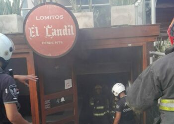 Se incendió la histórica lomitería «El Candil» de Avenida Colón
