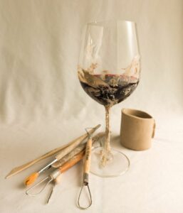 Arte y vino, la nueva tendencia que fusiona lo mejor de dos mundos Arte y vino, la nueva tendencia que fusiona lo mejor de dos mundos