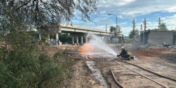 Explotó un gasoducto en Villa María y hay cinco heridos y varias casas dañadas