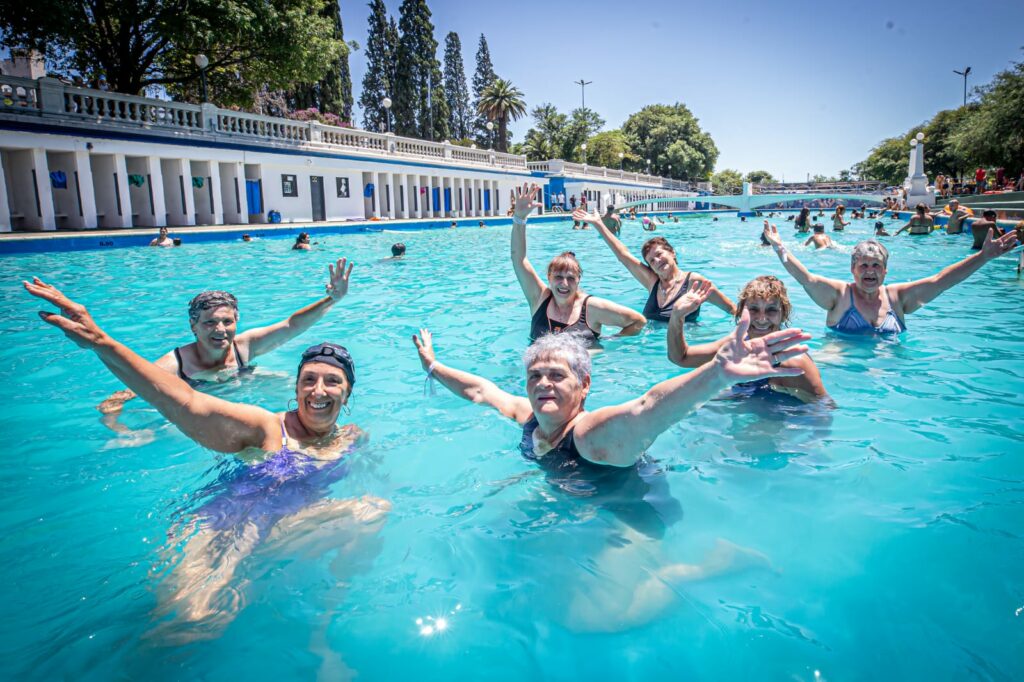 Sábados con actividades recreativas y en pileta para mayores de 60 años