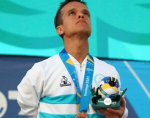 El atleta paralímpico cordobés que necesita ayuda para operarse y seguir compitiendo El atleta paralímpico cordobés que necesita ayuda para operarse y seguir compitiendo