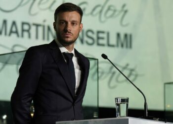 Anselmi fue presentado como nuevo DT del Porto