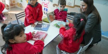 El 70% de los niños de tres años se encuentran escolarizados