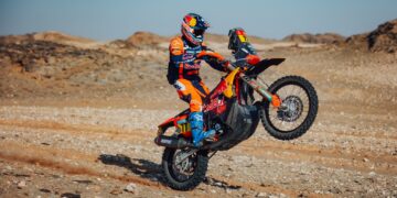 Luciano Benavides socorrió a un rival y terminó siendo el más rápido del día